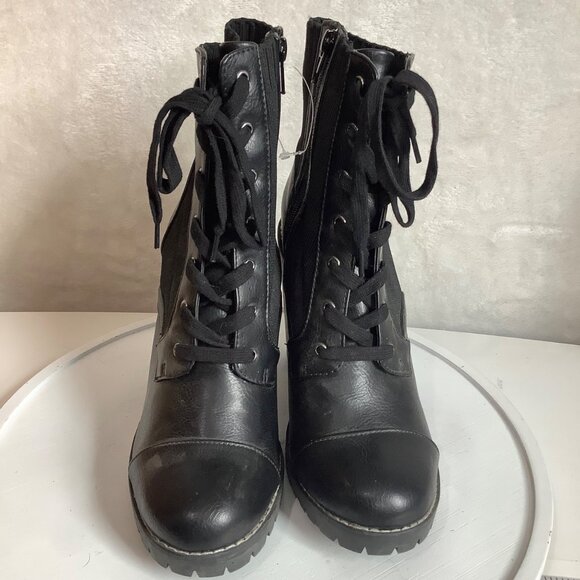 BCBGeneration Black Lace-Up High Heel Ankle Booties Side Zip Rugged Sole Women 9 - Picture 3 of 8